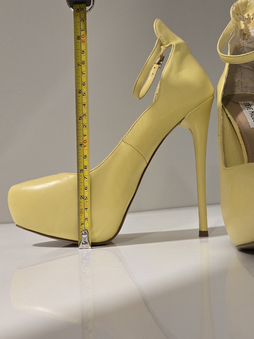 Steve Madden Yellow Larsa Ankle-Strap Platform Pumps - Picture 11 of 12